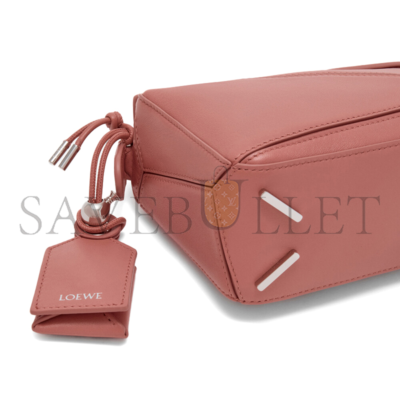 LOEWE MINI FEATHERLIGHT PUZZLE BAG IN NAPPA LAMBSKIN A510PLIX04 (17.5*12.5*7.5cm)